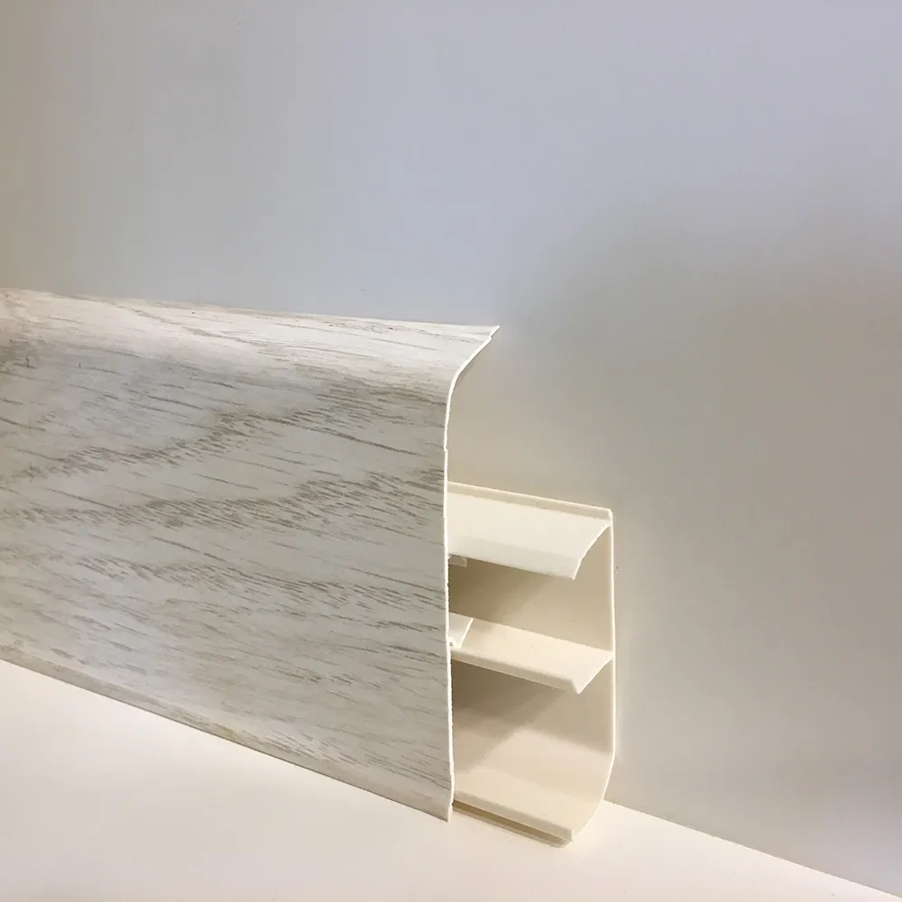 Плинтус ПВХ ROYCE Дуб Вояж 